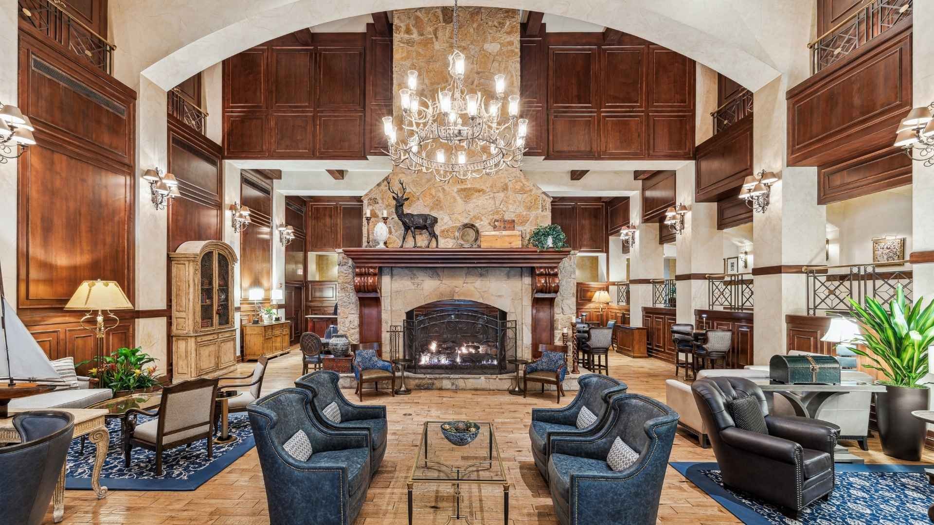 Historic Houstonian Hotel lobby with GPS Air NPBI for indoor air quality.